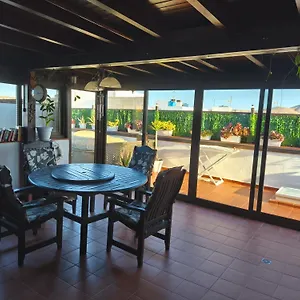 https://casa-orymar-el-cotillo-fuerteventura.in-canary-islands.com